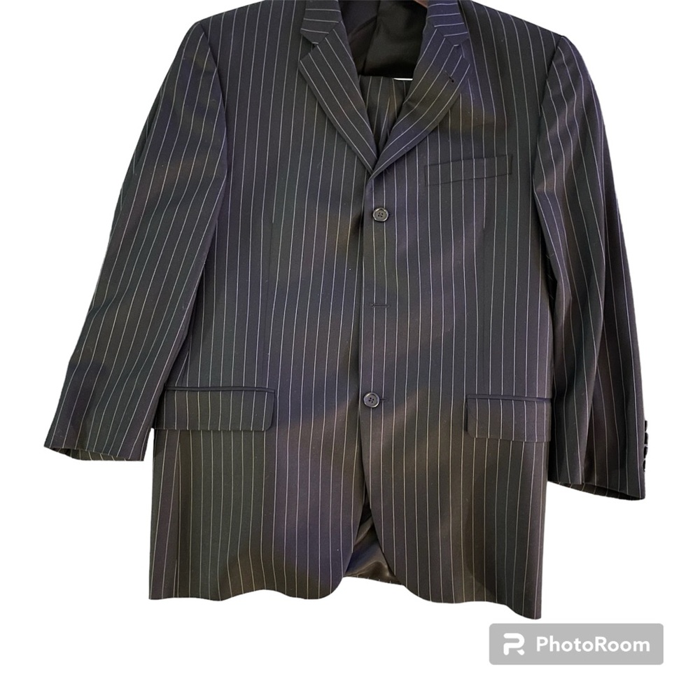 🔥REDUCED Burberry Men Pinstripe Suit